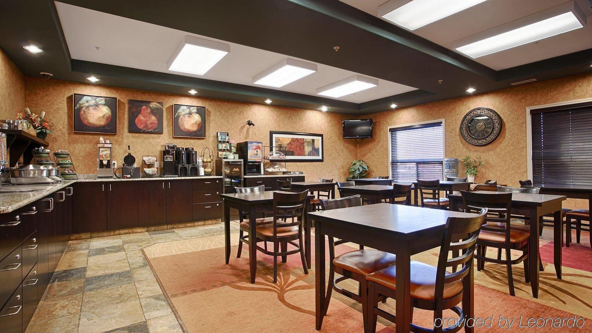 Best Western Wainwright Inn & Suites Exteriér fotografie
