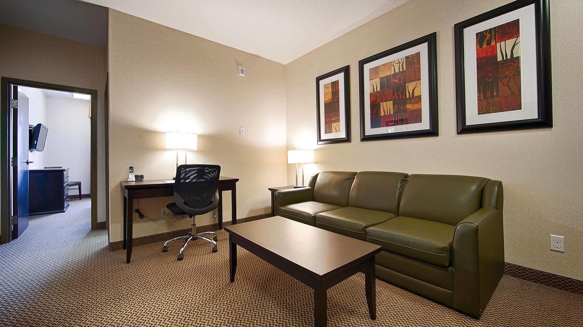 Best Western Wainwright Inn & Suites Exteriér fotografie